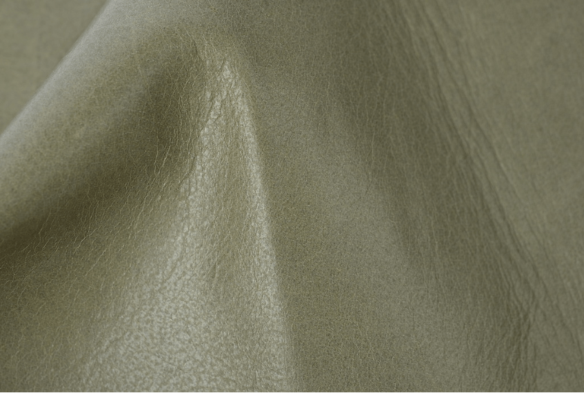 Ladybird 82" Leather RAF Stand Alone Chaise