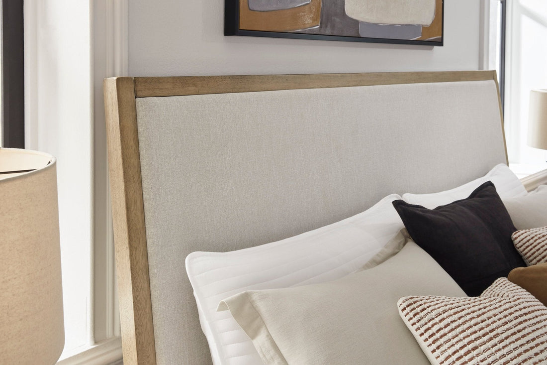 Essential Bedroom Furniture Pieces Every Bedroom Should Include