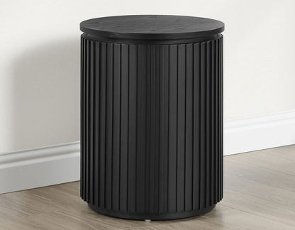 Calvin 18" Round Black End Table -
